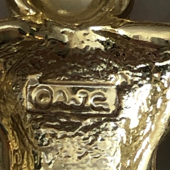 VINTAGE OAJC DANCING REINDEER PIN - Picture 4 of 6